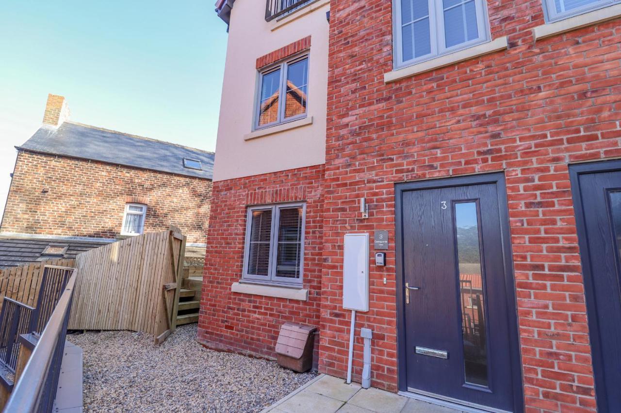 Coastguards View Villa Whitby Exterior photo